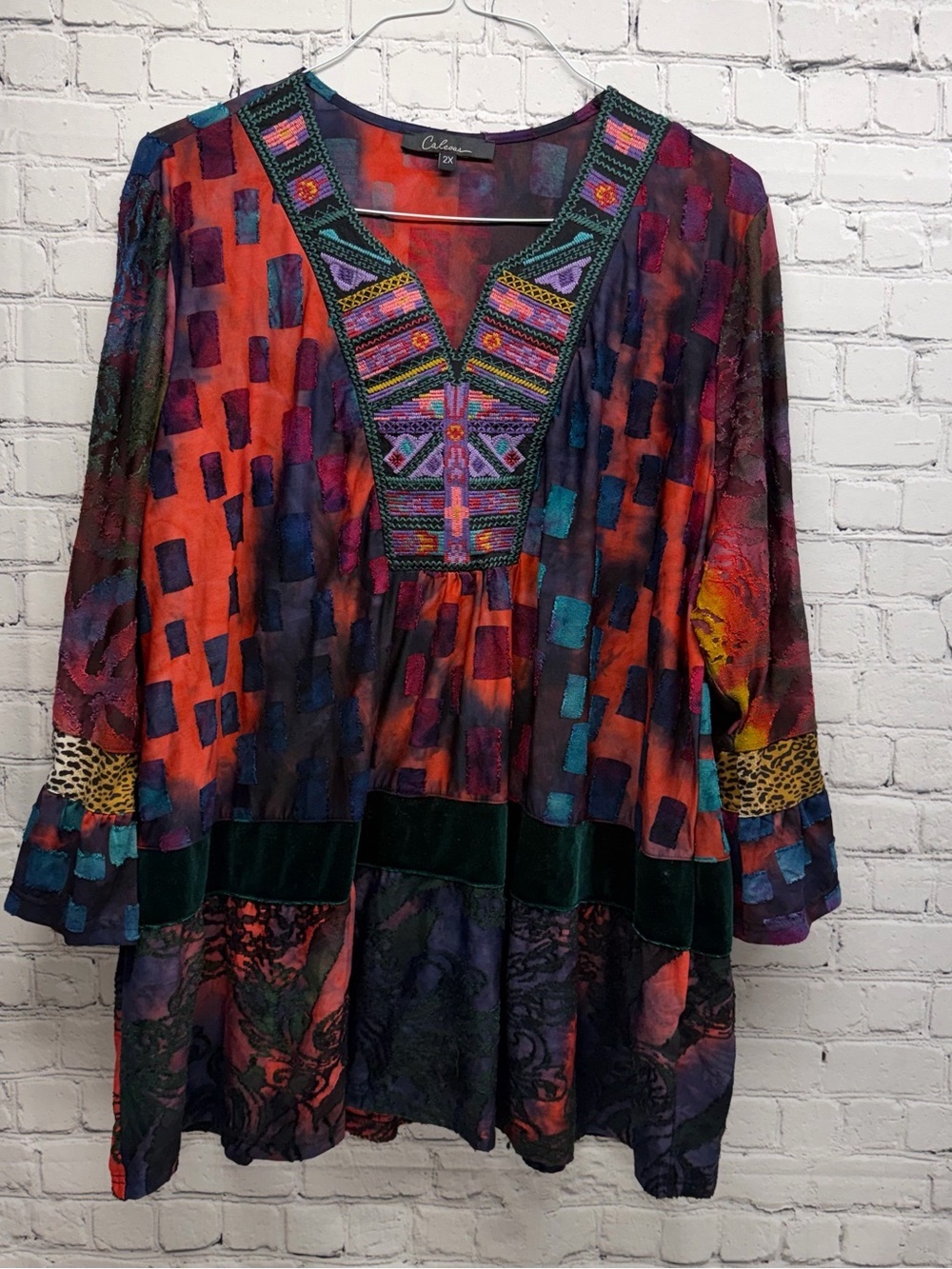 CALEAAS Multicolor velvet Embroidered V-Neck Tunic sz 2X